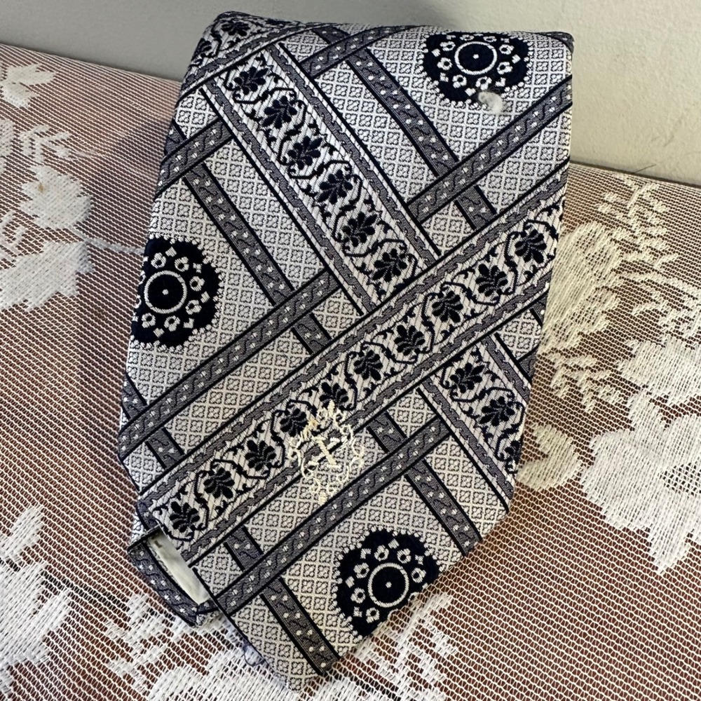 Diamond's Necktie Mens OS Navy Blue Silver Vintage Geometric Floral Brocade Good